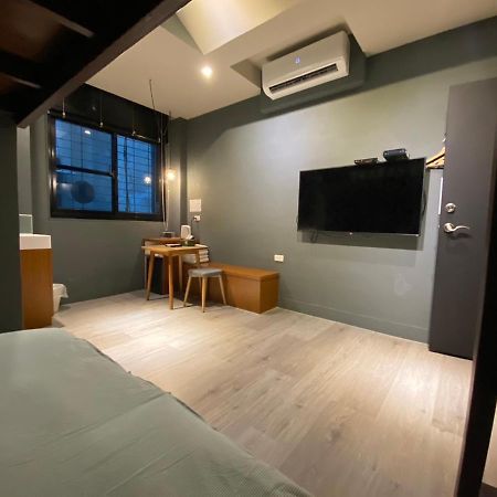 良文旅2館ryou Hotel Vintage - II Tainan Exterior foto